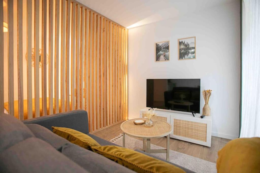 Cosy, Neuf, Hyper Centre Appartement *